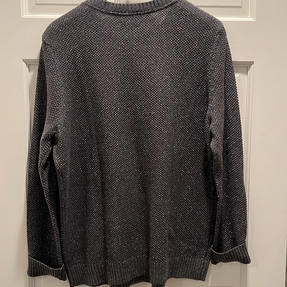 Top - Picture 2 of 4